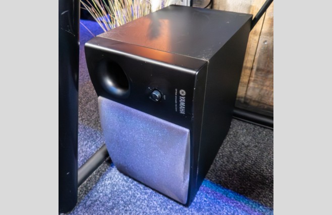 Used Yamaha Tyros 4SE Limited Edition & MS04 Speakers Ultimate Bundle (SN:BASH01025) - Image 6